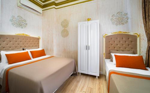 Deluxe Two-Bedroom Suite (6 Adults) With Kitchen image 10