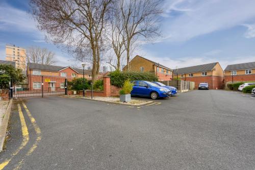 3BDR Gated parking near city centre, Manchester (fotografie 5)