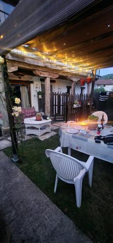 Skats, Casa rural Eguzkilore in Olaibar