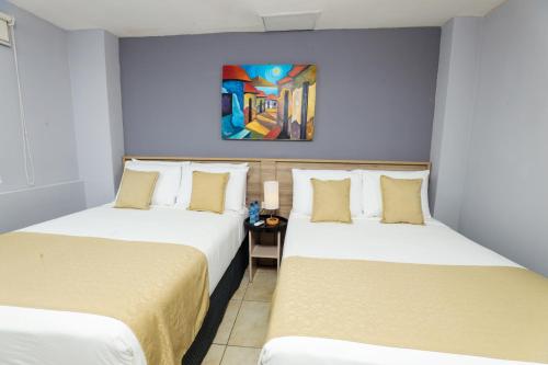 Double Room image 8