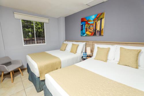 Double Room image 7