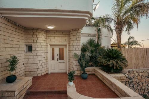 וילה אצולה בכינרת – khách sạn tại Upper Tiberias