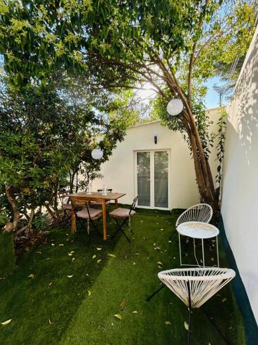 Maison 10 Cosy T2 avec jardin Jacuzzi, Marsiglia (foto 7)