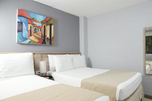 Double Room image 3