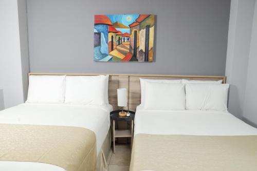 Double Room image 2