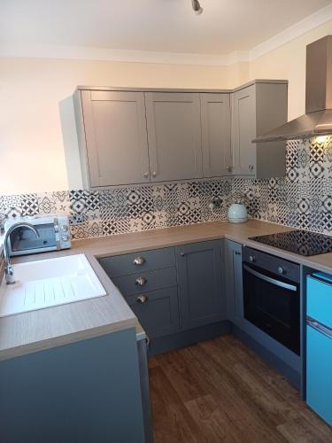 Town centre terraced house in กริสโบโร่