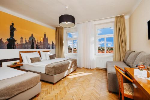 room detail thumbnail 0