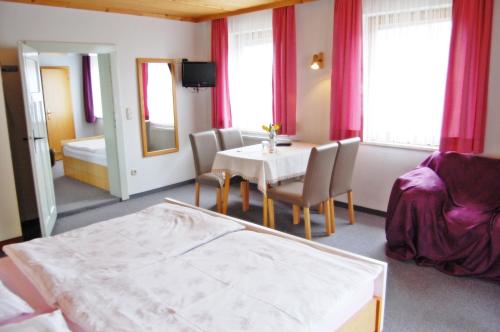 Tesis özellikleri, Gastehaus Fidelis in Grafenwiesen