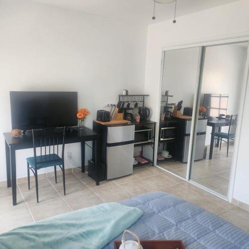 Cozy & Private Room in Goleta in Goleta (CA)