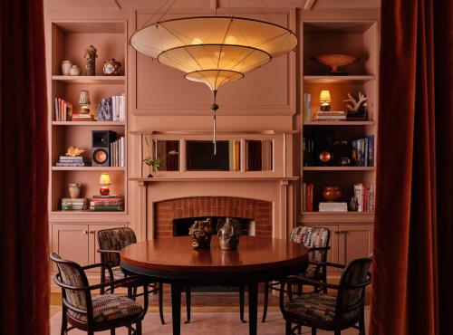 Belden House & Mews in Litchfield
