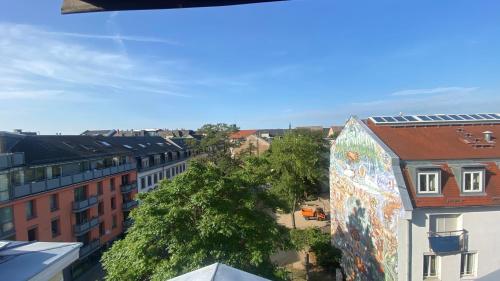 Wunderschöne großzügige Neustadtwohnung, Drážďany (fotografie 3)