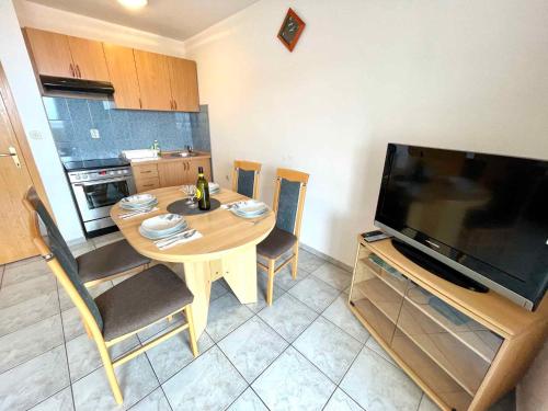 Apartment image 3