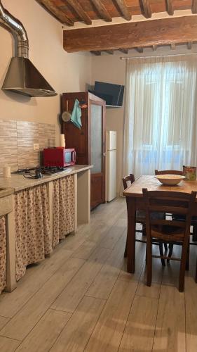 Lodge San Romano 16, Lucca