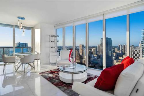 PENTHOUSE 2BR ICON WHOTEL Brickell Miami in Miami, USA