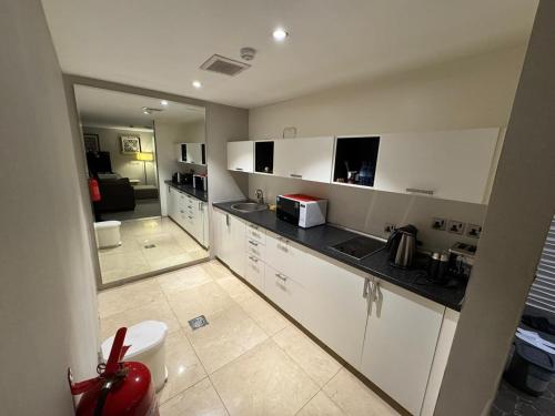ห้องครัว, SIXTY THREE ServIced Apartments in อัล สุไลมาเนียห์