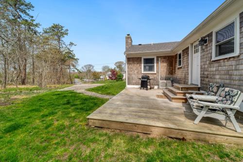 Studio with Deck by Leavetown Vacations - image 8