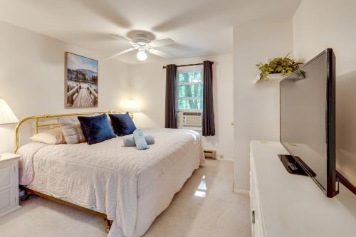 Cozy Home Less Than 2 Mi to Cranmore and North Conway Shops! - image 7