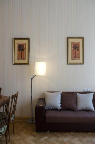 TiflisLux Apartment - Old City
