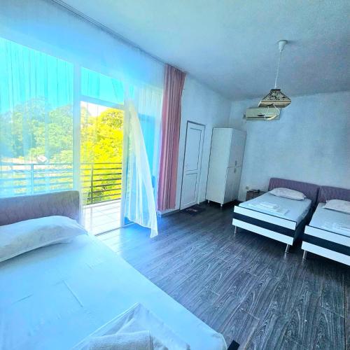 Villa "Rezi-dencia" - Tap to explore photos