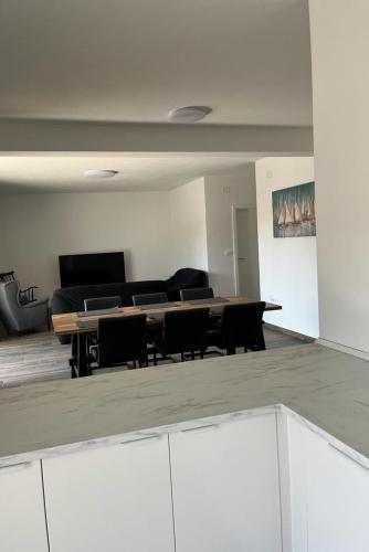 Three-Bedroom Apartment with Balcony image 3