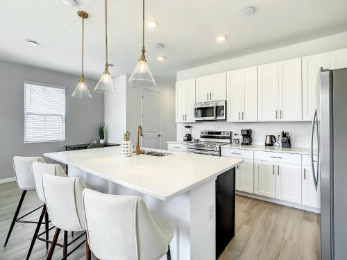 Relaxing 3BR with Garage & Kids Splash Pad in Davenport, USA