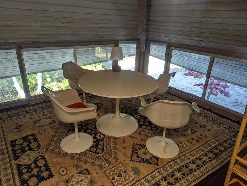 New! Lwardcove - Beachfront Beauty! in Frenkforta
