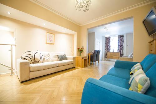 Chester Apartments - image 7