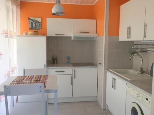 Appartement 4 Personnes Proche Plage avec Parking - FR-1-837-39 - image 2