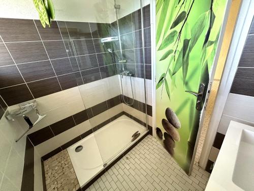 Apartment image 4