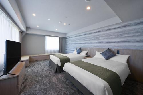 2 twin beds