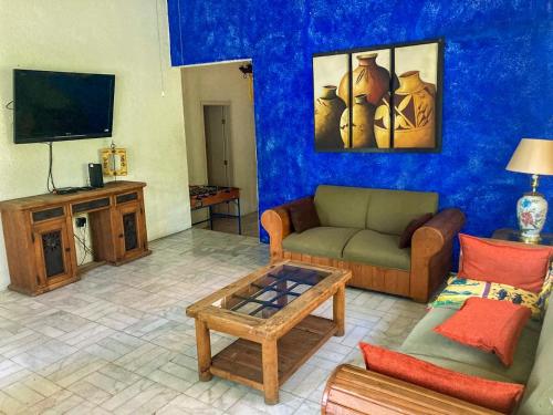 Brisas Verdes. Increíble espacio con alberca climatizada (Brisas Verdes. Increible espacio con alberca climatizada) in Tres de Mayo