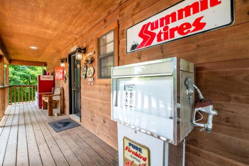 River Retreat - image 9