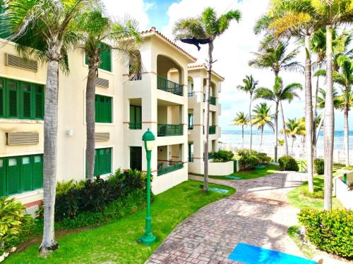 New Casa DelFin AC Beach Front in Luquillo