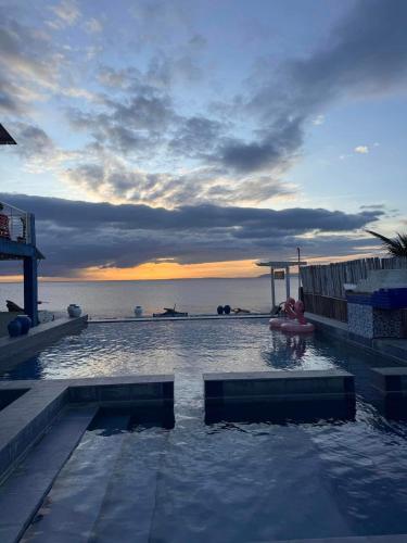 Kilátás, La Evangs Beach Resort Taal in Taal