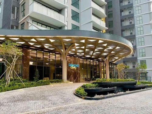 3 Badroom LUXURY Diamond Centery near the airport