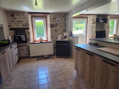 NESST - Gîte Horse & Dog Friendly Cottage (NESST - Gite Horse & Dog Friendly Cottage) in La Courtine