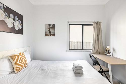 Peaceful Stay in Lidcombe - Double Room on a Quiet Street - Shared Bathroom in Sydney Olympic Park