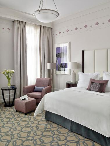 Gresham King Room