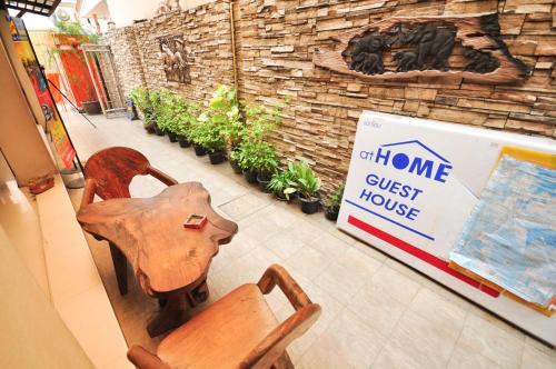 At Home Guest House Room Type - Triple Room with Private Bathroom