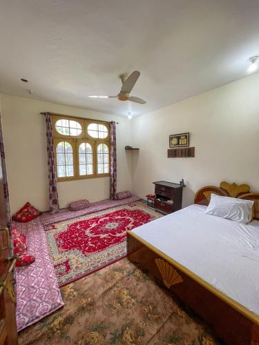 Four-Bedroom Deluxe Apartment image 5