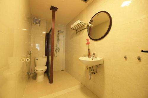 Old Quarter Family Hotel – Hanoi, NY