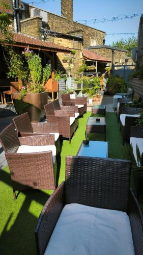 The Kilburn Arms - main image