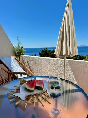 Studio Apartment with Sea View