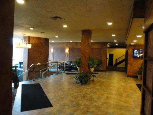 Lenox Hotel and Suites in Buffalo, USA