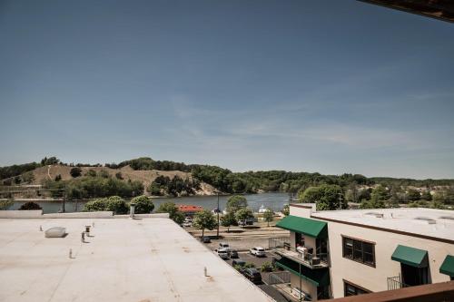 Downtown and Waterfront 2BDR Condo in Grand Haven 110 in Grand Haven, USA