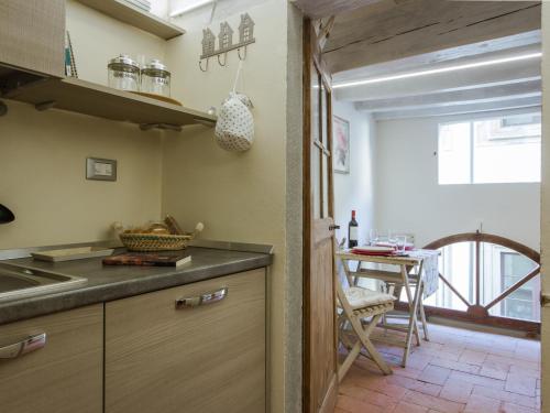 Charming and cozy apartment via Maggio - image 2