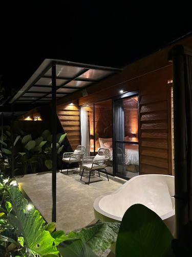 Clovehigh Cabin and Homestay Munduk