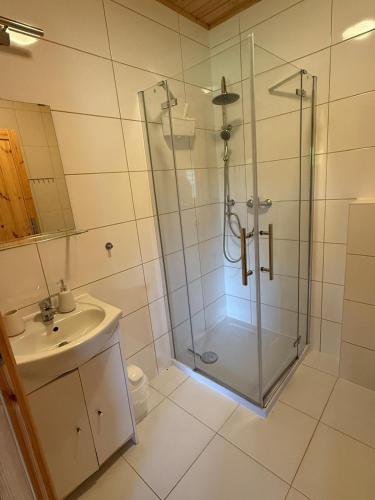 Duša, Apartamenty na klifie in Poddabie