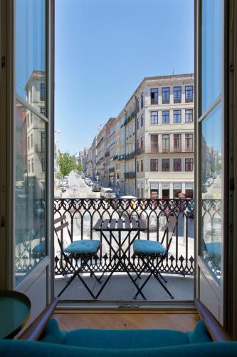 BOUTIQUE Rentals - Toledos One & Only Apt in Historical center of Porto, Porto