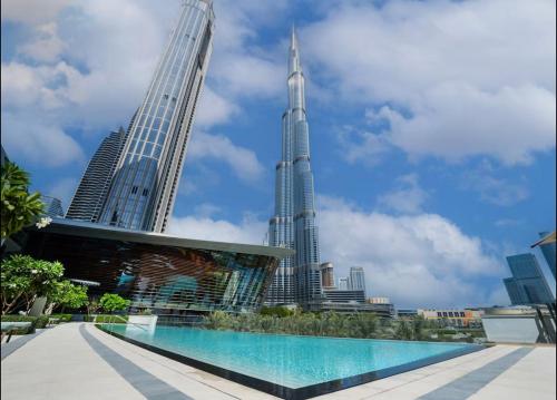 Next to Burj Khalifa 5 Mins Walk To Dubai Mall, Dubai (photo 9)
